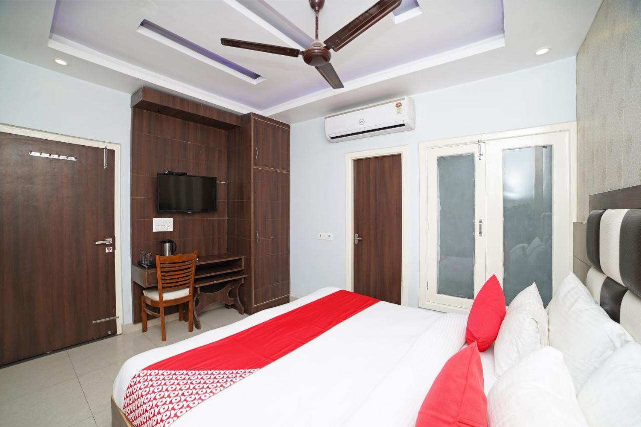 Oyo 39539 Hotel Vansh & Restaurant Kashipur Dış mekan fotoğraf